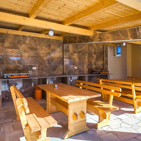 Dragan K4 - A1 First Floor - Mpolo *