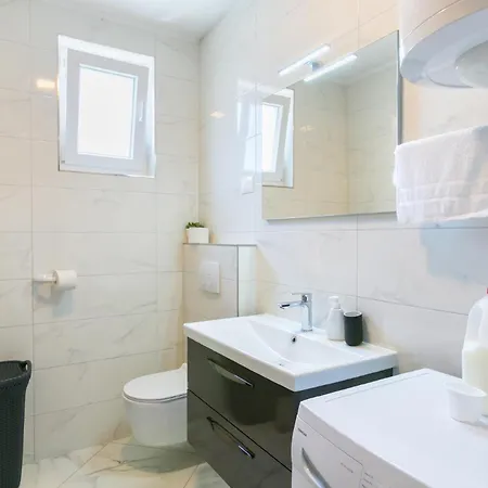 Dragan K4 - A1 First Floor - Mpolo Apartment Medulin
