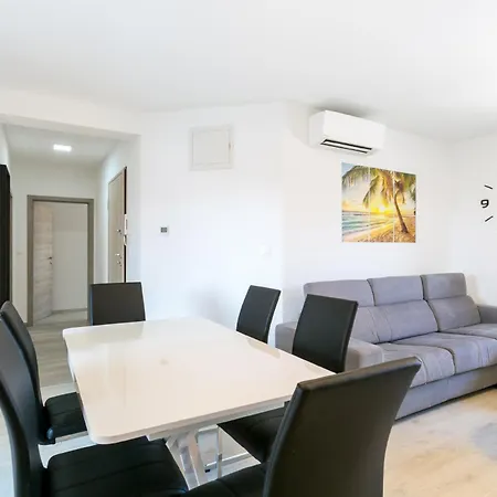 Appartement Dragan K4 - A1 First Floor - Mpolo *