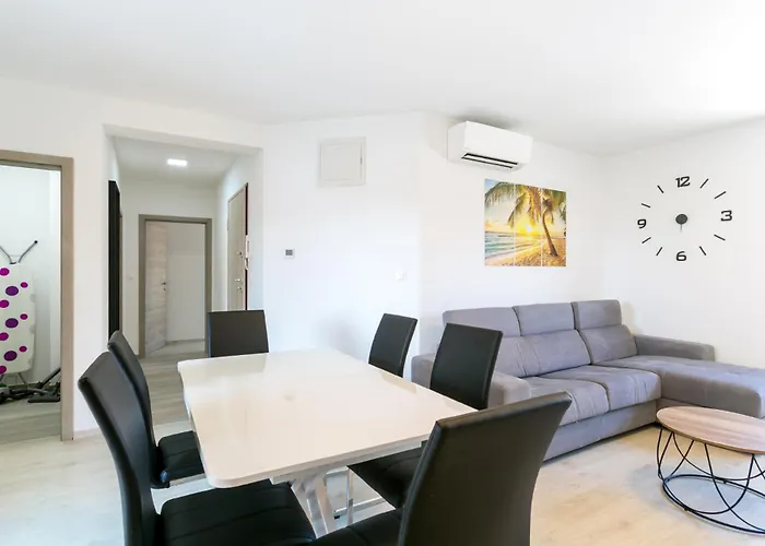 Appartement Dragan K4 - A1 First Floor - Mpolo *